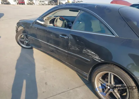 2003 Mercedes-Benz Cl 500 z USA, uszkodzony, nr VIN WDBPJ75J03A037603